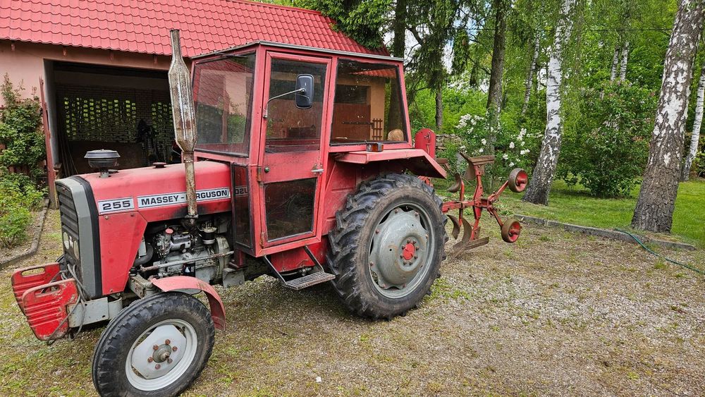 Massey Ferguson MF 255  Massey Ferguson 255 pierwszy właściciel