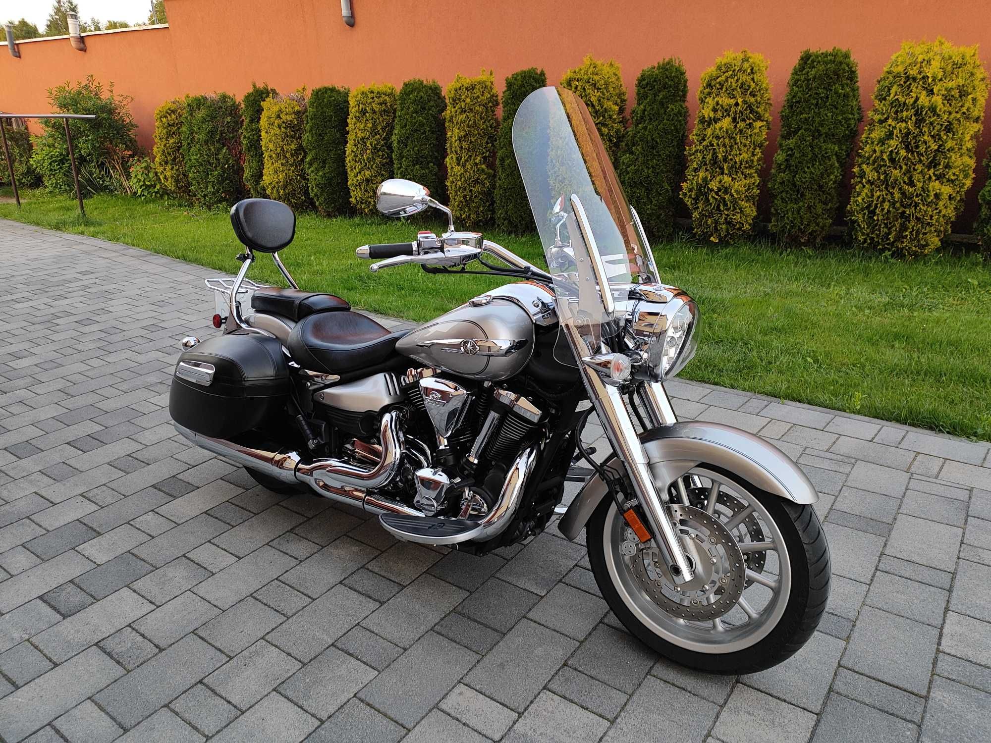 Yamaha XV 1900 Stratoliner 10600km przebiegu full chrom vtx Vulcan vn