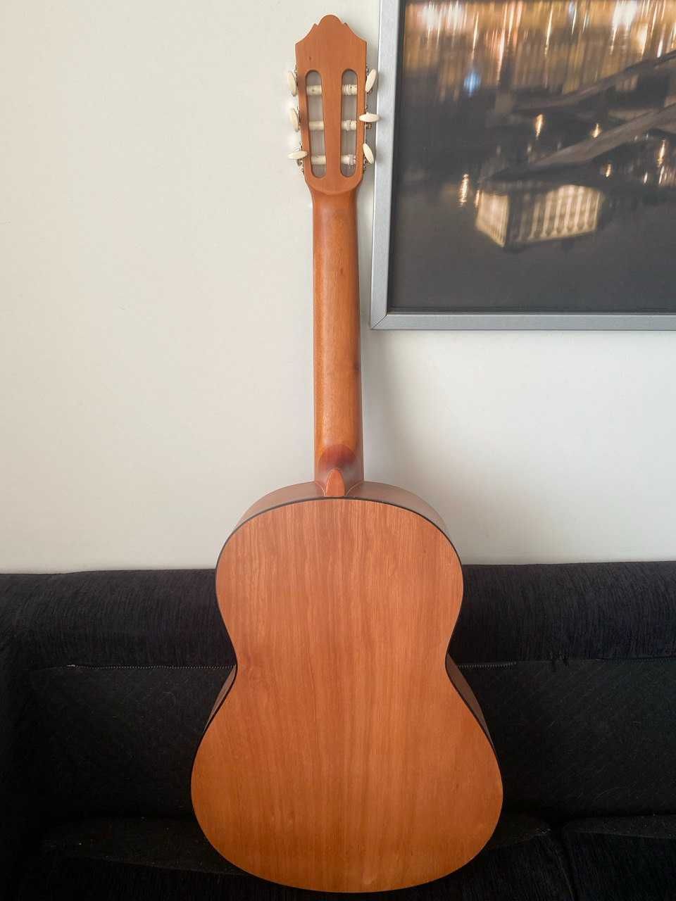 Guitarra YAMAHA C40M + Estojo