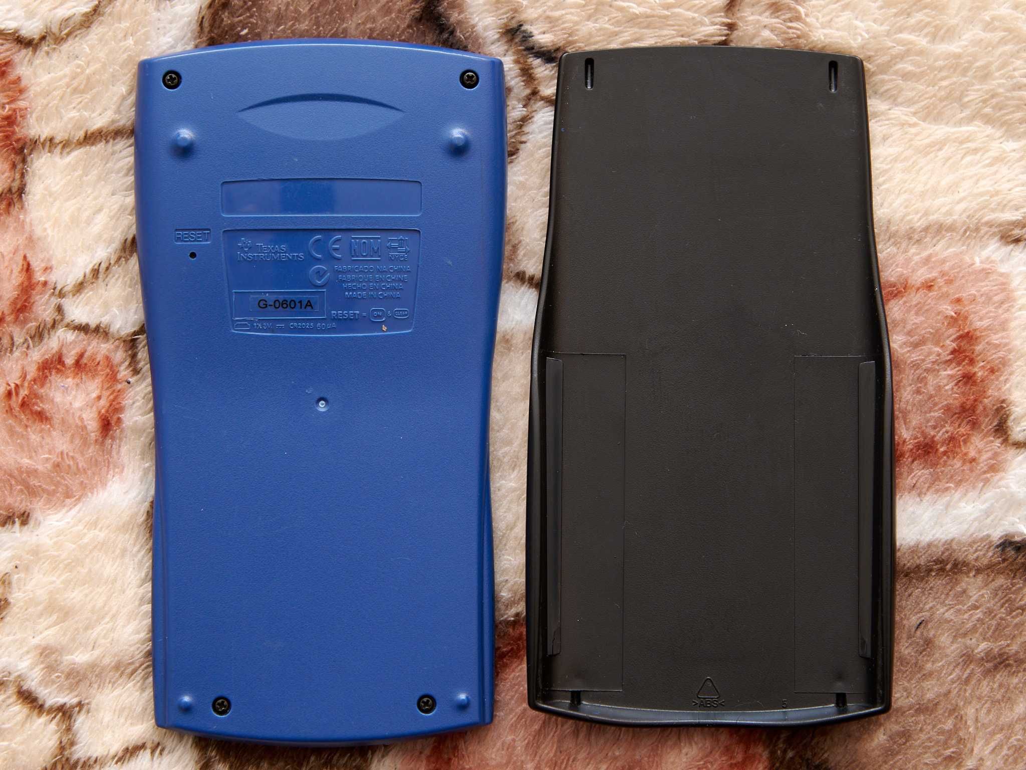 Науковий інженерний калькулятор Texas Instruments TI-34II.
