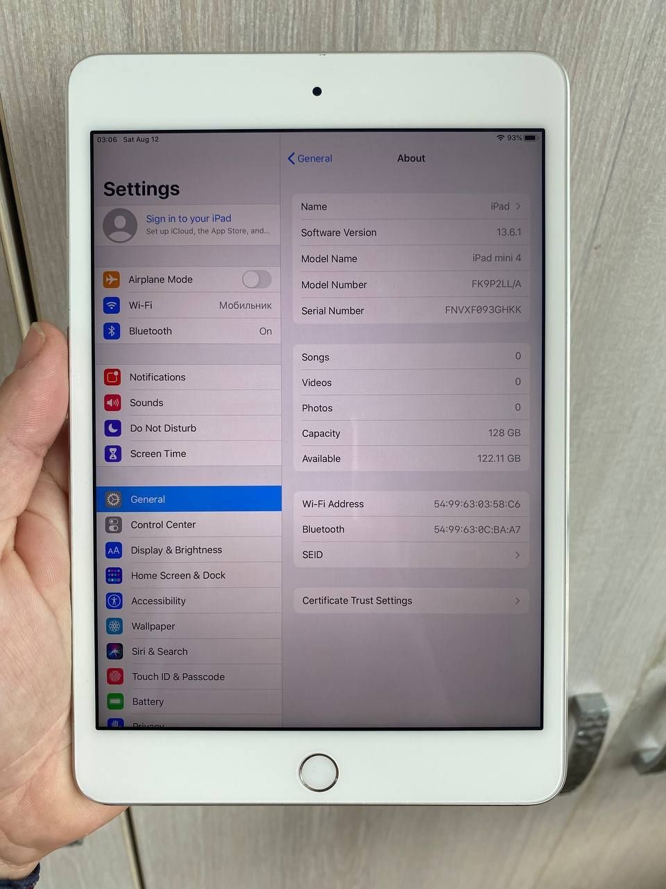 Apple iPad mini 4