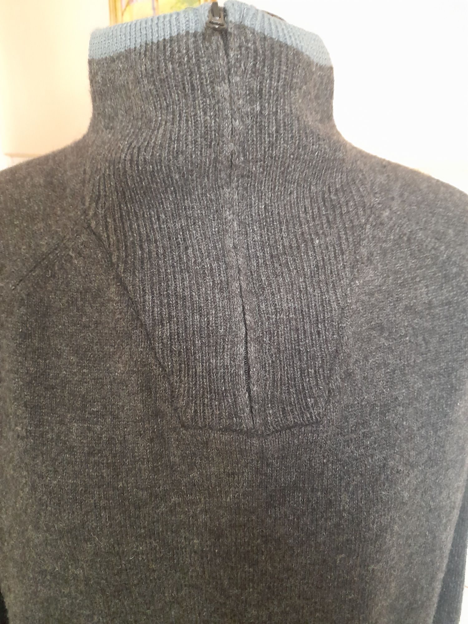 Męski sweter rozmiar L merinowool