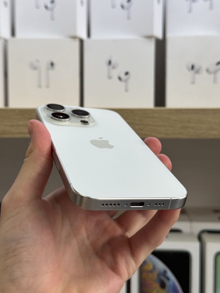 iPhone 15 Pro 256GB White Titanium