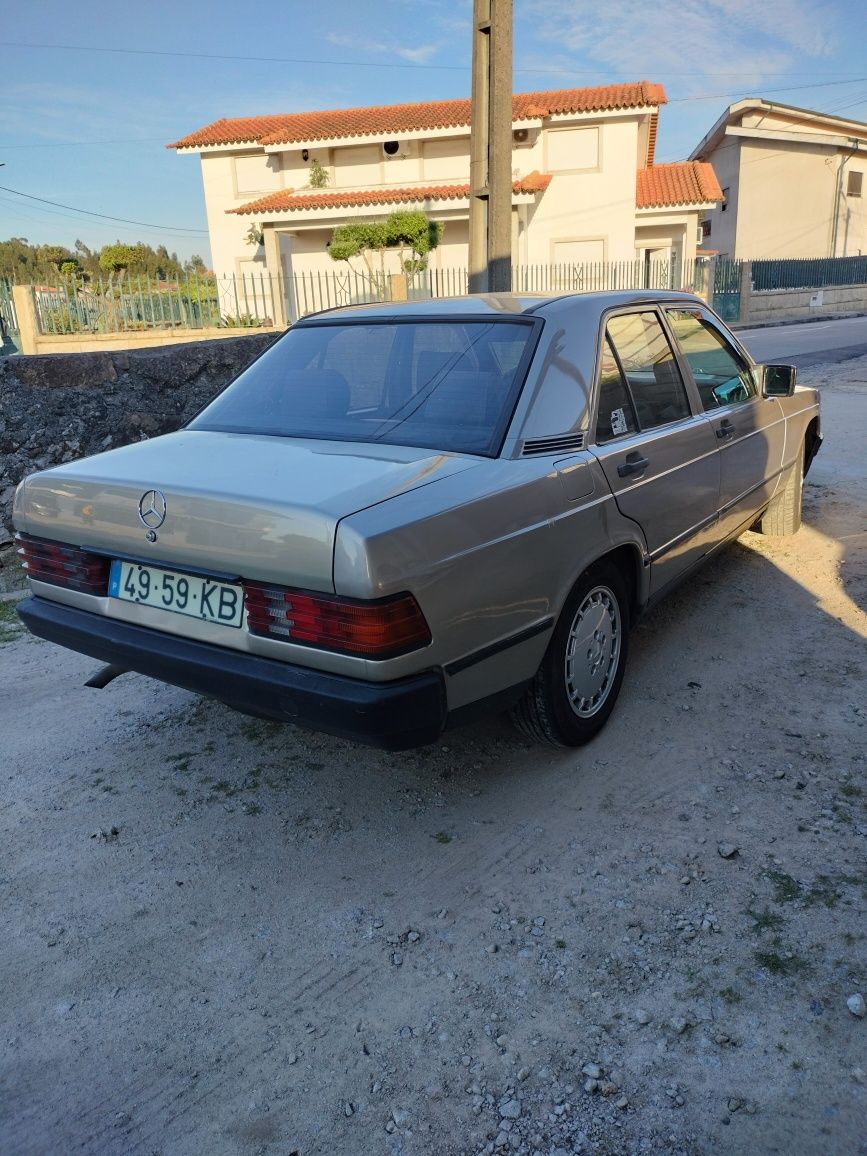 Mercedes 190D 2.0