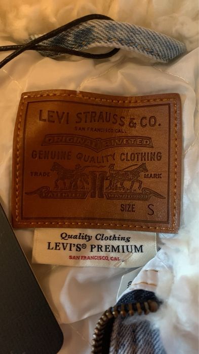 Джинсова куртка Levis S