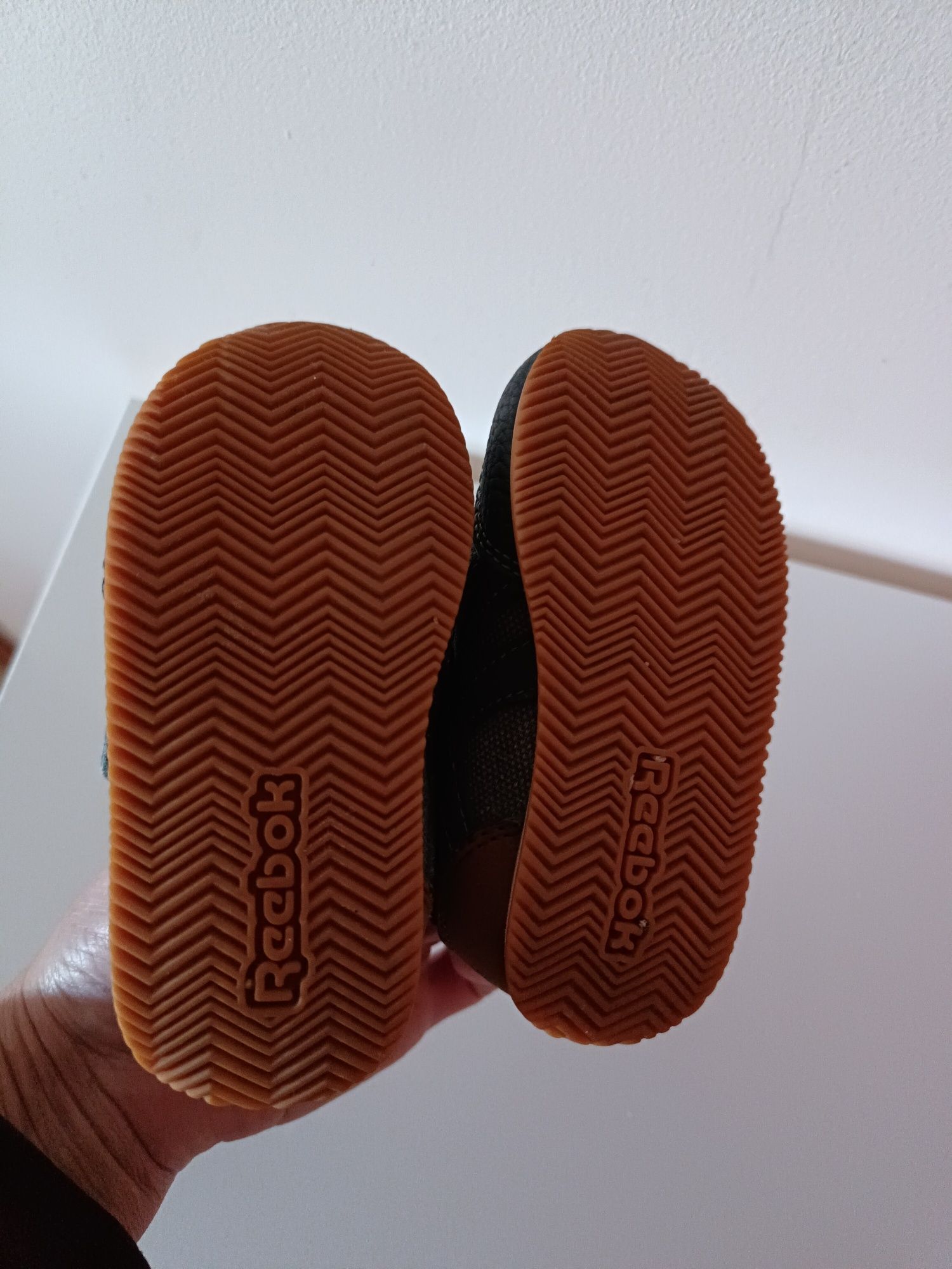 Reebok tamanho 21