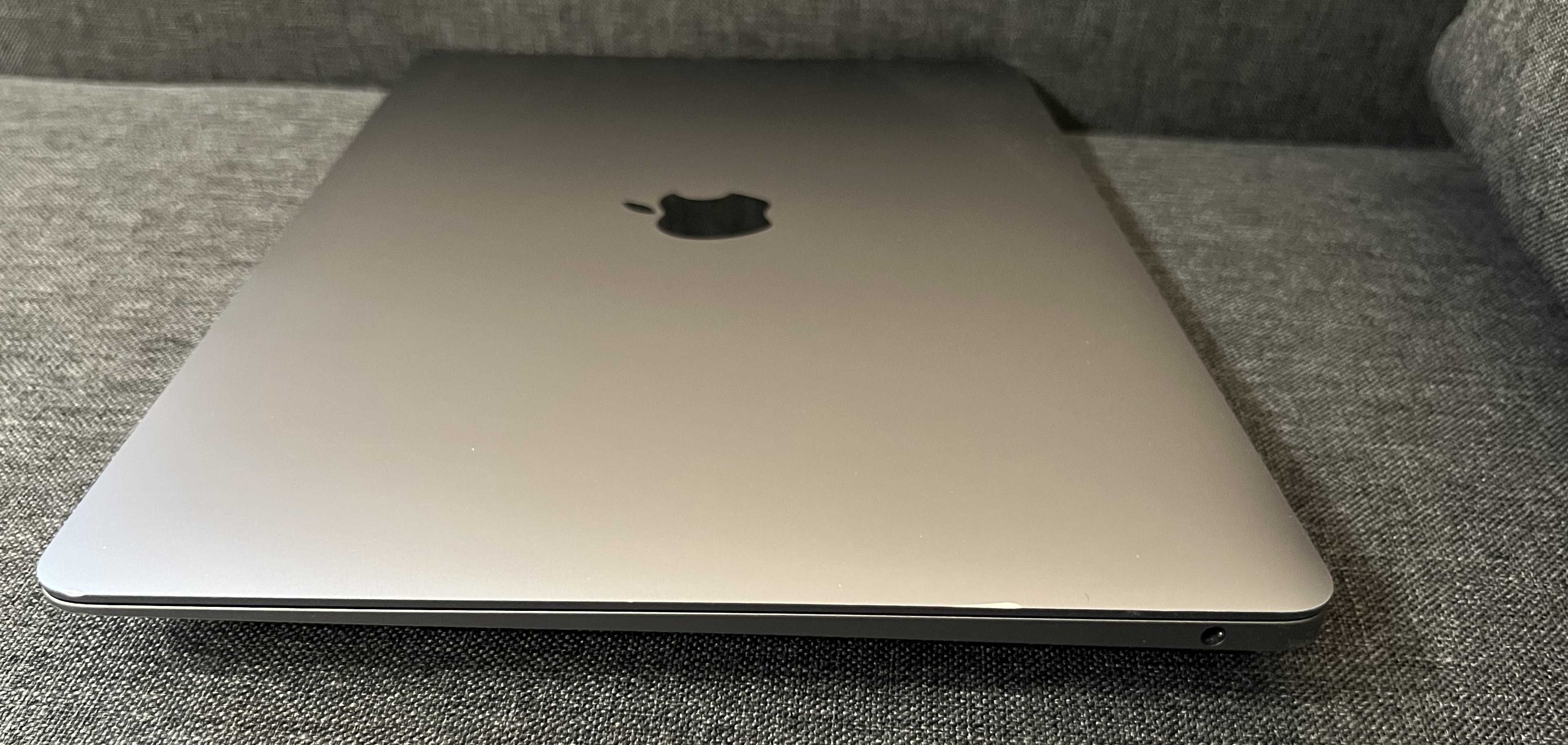 MacBook Air 2018 i5 8Gb SSD 128gb iCloud lock