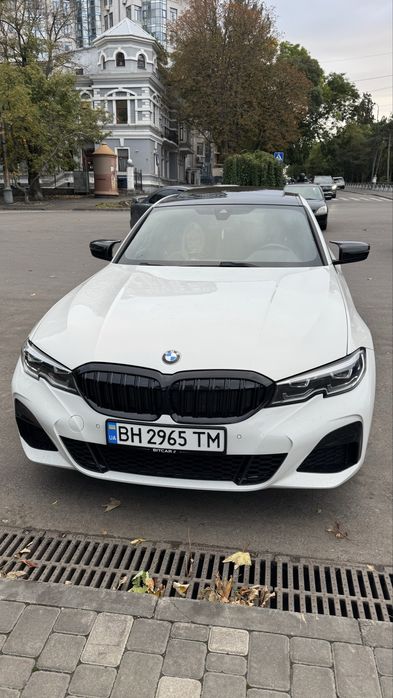 BMW 330i xDrive 2021 года в состоянии нового авто