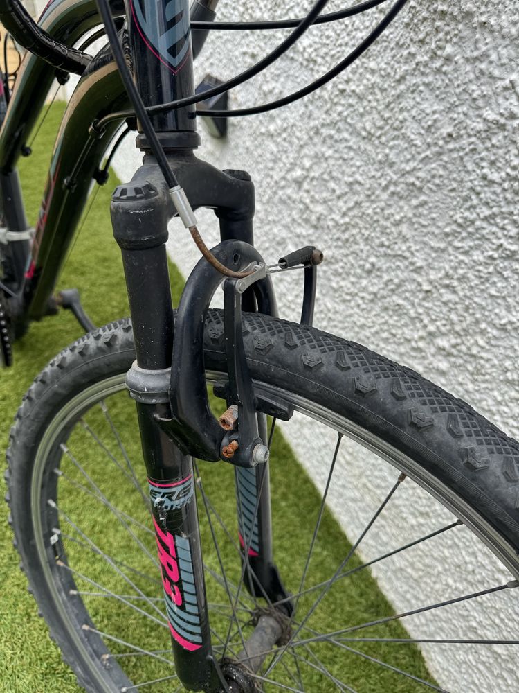 Bicicleta btt usada