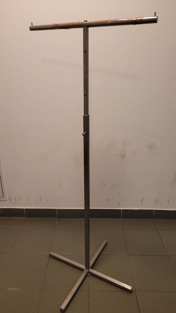wieszak, stojak, stender na ubrania, regulowany, stabilny