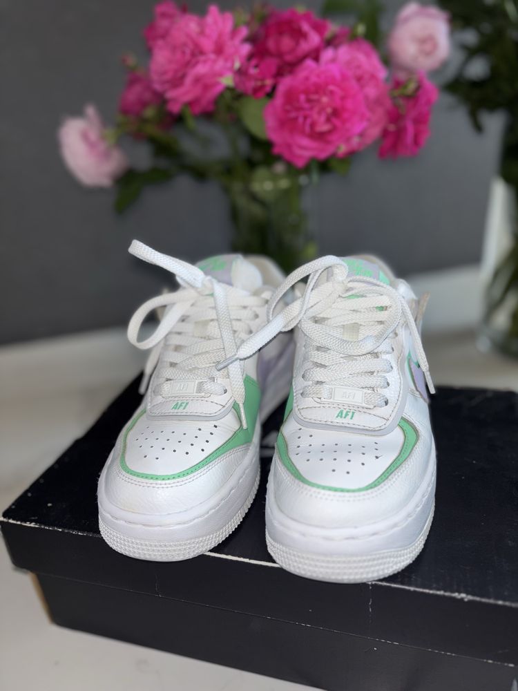 Кросівки Nike Shadow