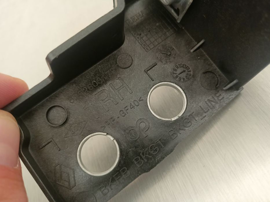 Renault Megane IV 4 wspornik mocowanie lampy prawy przód ślizg prawej