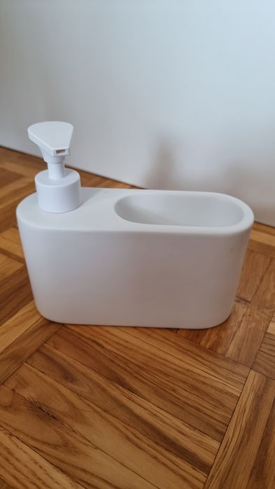 Ceramiczny dzwonić na mydło, płyn z miejscem na gąbkę biały