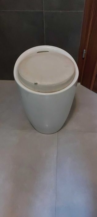 Kosz na pranie, pufa