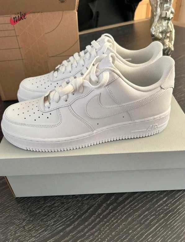 Biały\NikeForce1*airDamskieKomfort ZniżkaTrampkiNeutralne 40