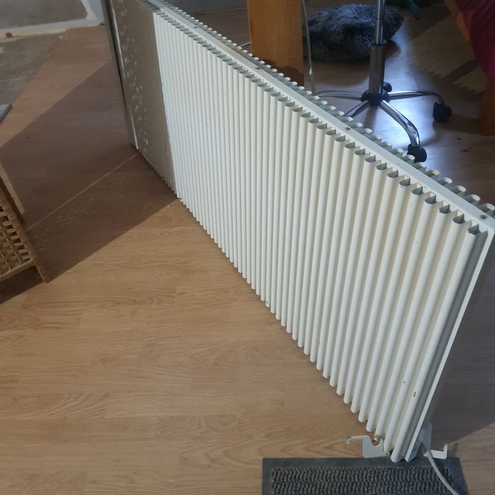 Grzejnik akumulacyjny elektryczny dynamiczny  , szamotowo -ceramiczny