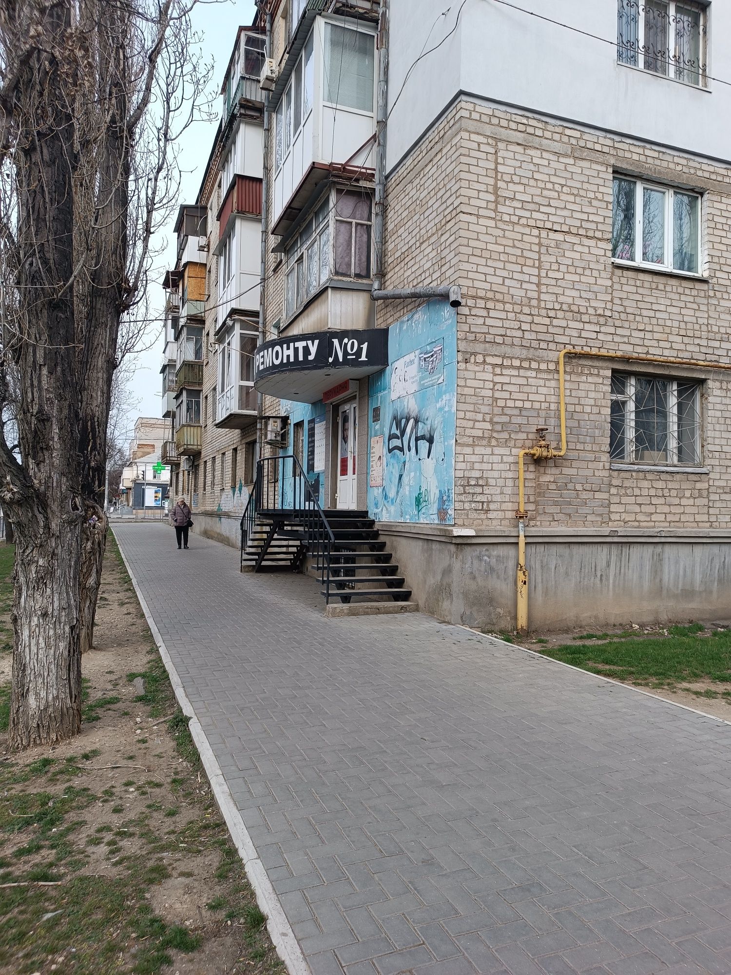 Продаю помещение под любой бизнес возле 2-го КП