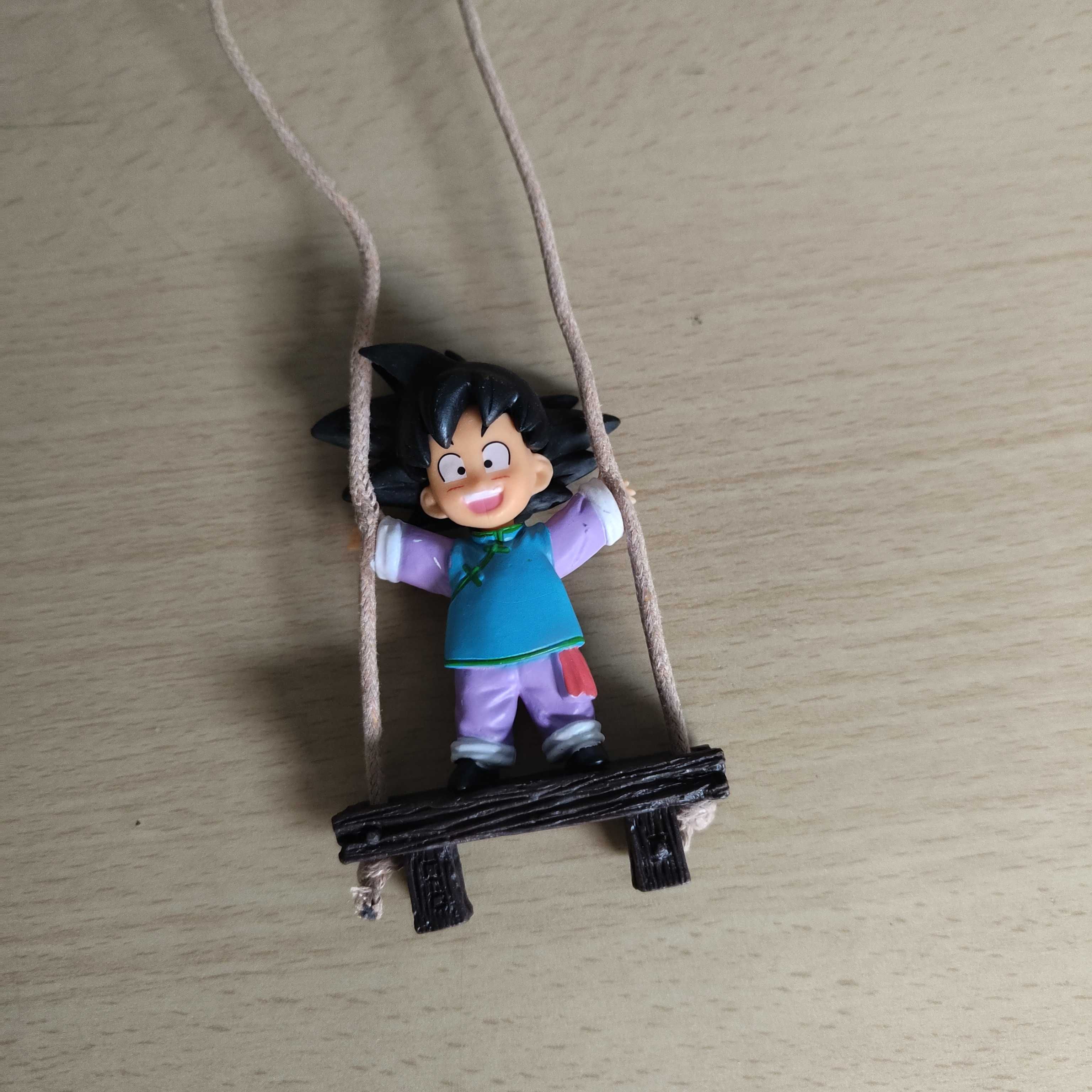 Figura Son Goku Baloiço de Pendurar Carro