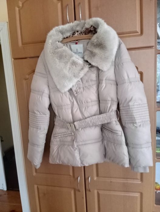 Куртка зимова жіноча в дуже гарному стані
