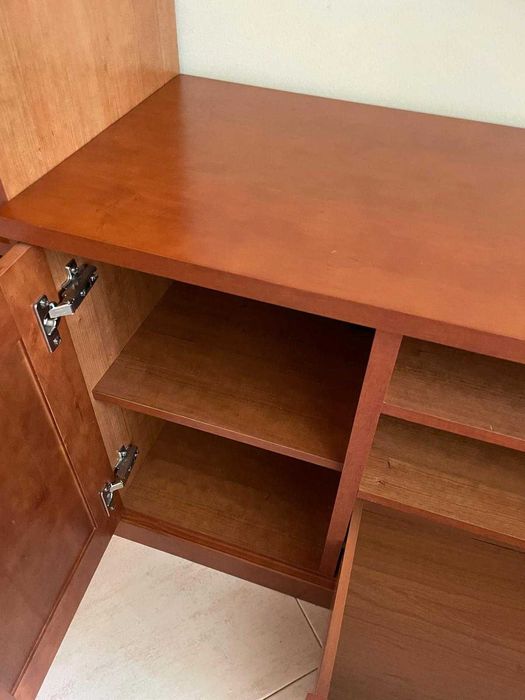 Móvel de sala com prateleiras de parede incluídas