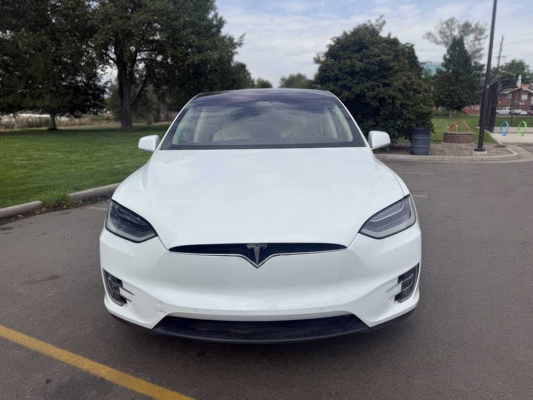Tesla Model X 2017