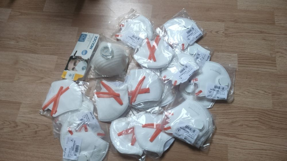 Maseczki białe sztuk 21