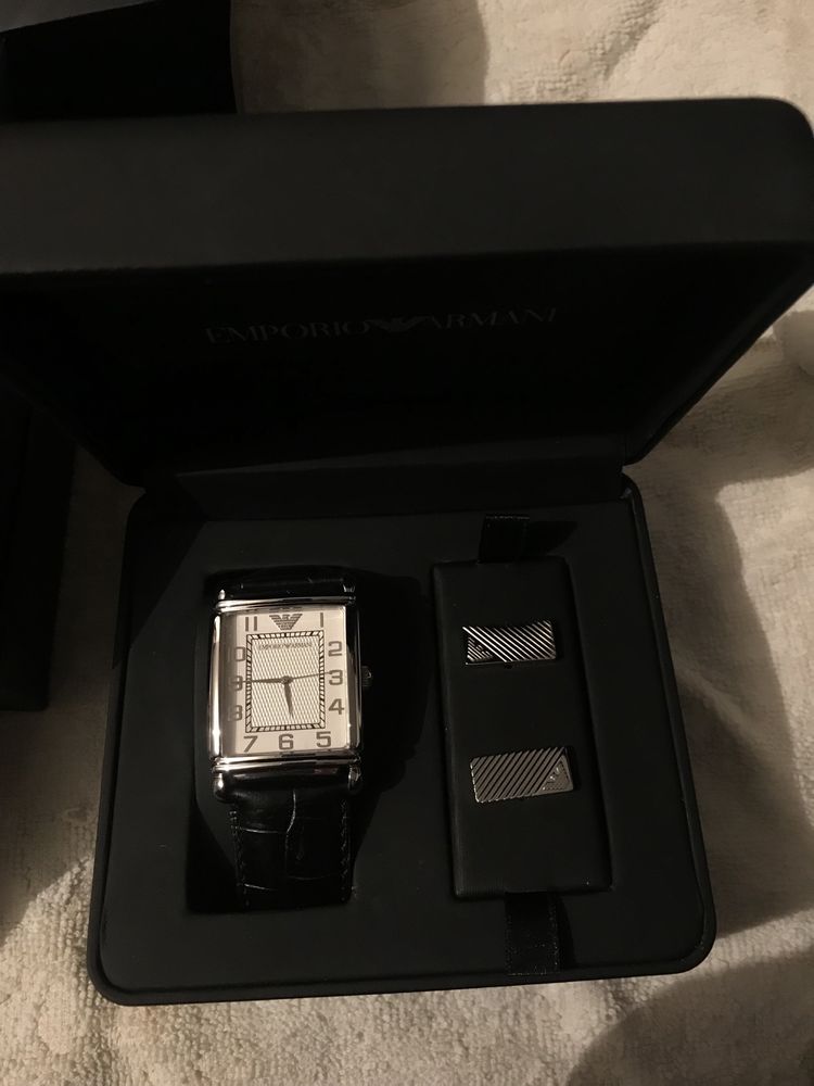 Zegarek emporio Armani ze spinkami