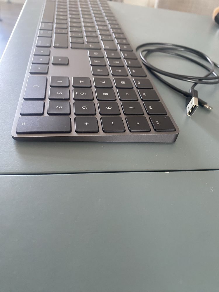 Apple Magic Keyboard