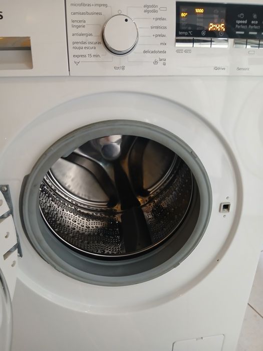 Maquina lavar roupa