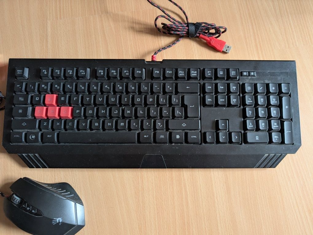 Zestaw A4tech klawiatura B120 + myszka V8