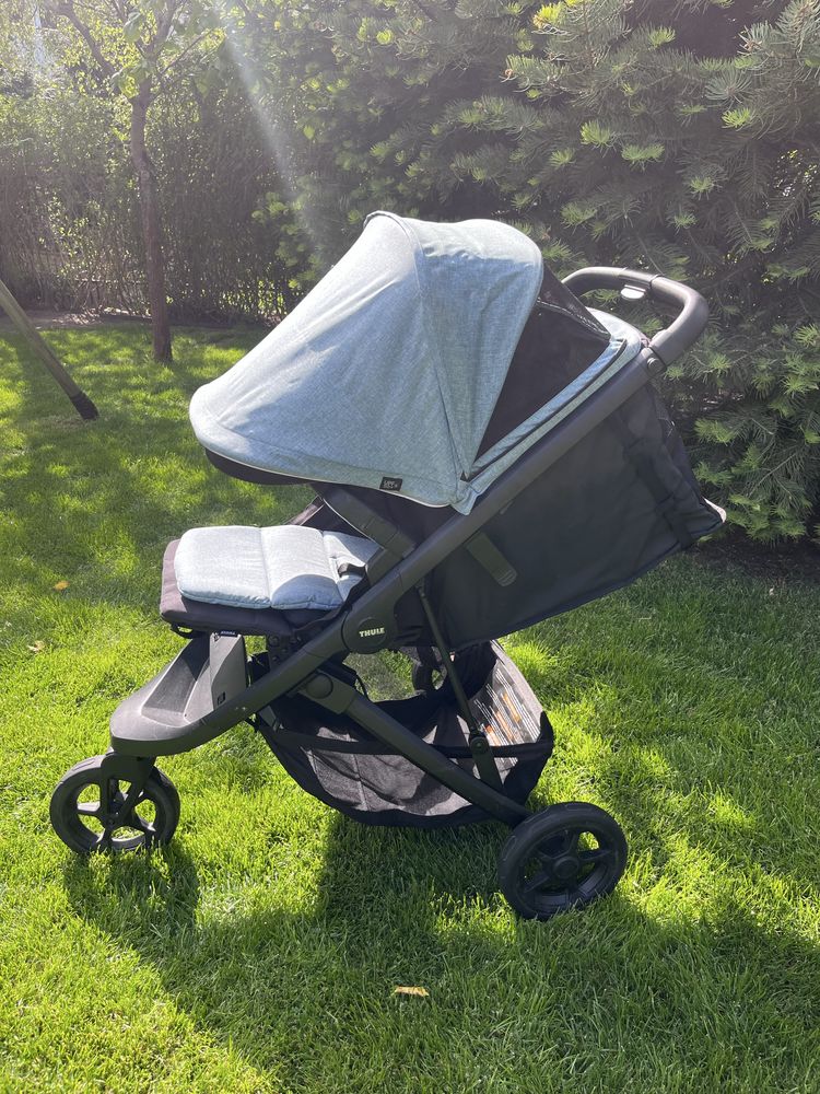 Wózek spacerowy Thule Spring + pałąk + wkładka + podnóżek