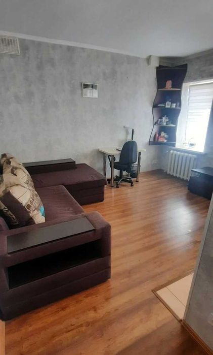 2к квартира на ЖБІ, з окремим входом та котлом, цегла і в косметиці!