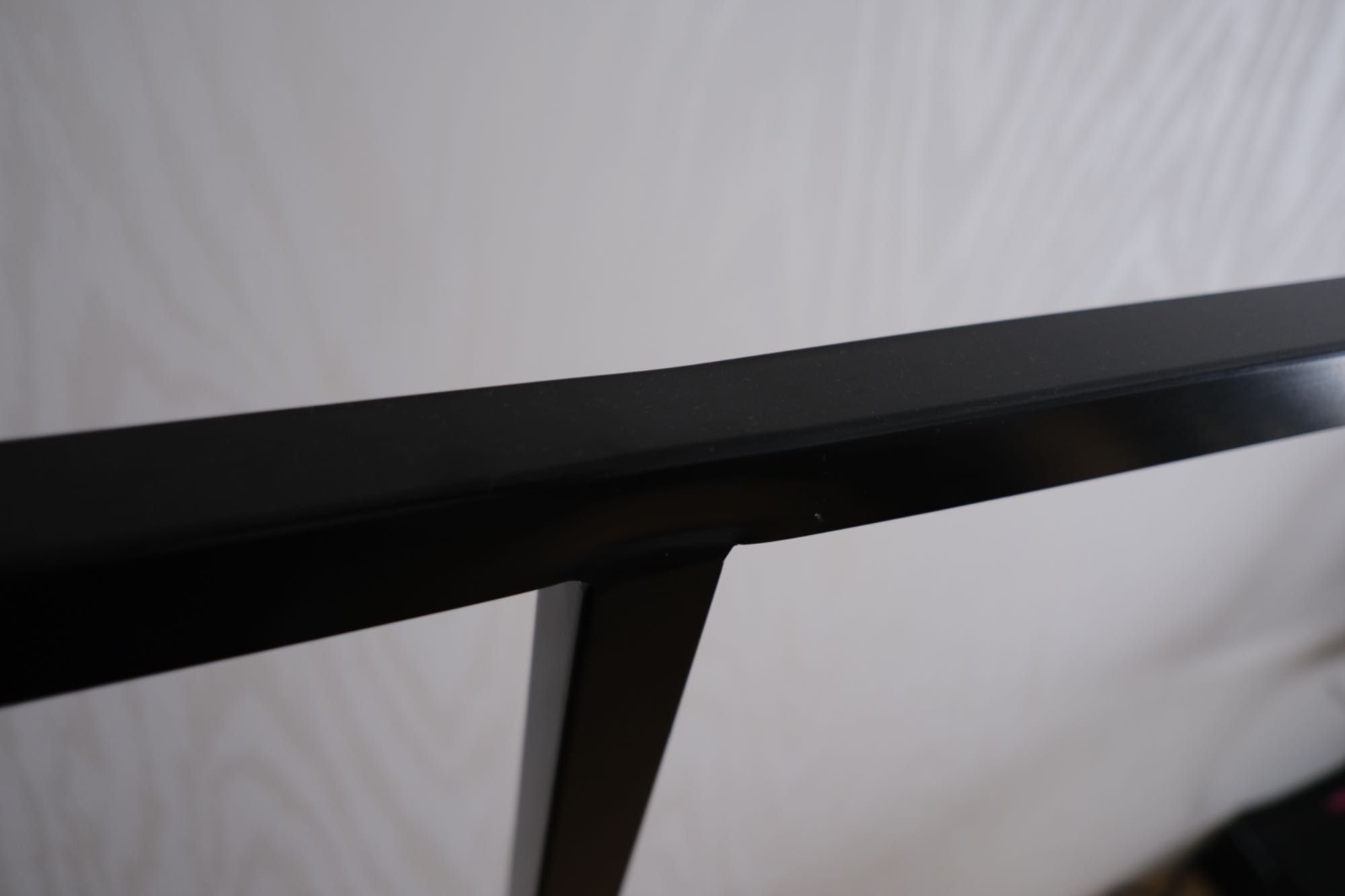 HAY LOOP STAND WARDROBE BLACK - aço - apenas para recolha