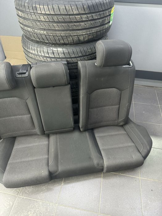 Задній диван заднє сидіння Passat B8 Європа Пассат Б8