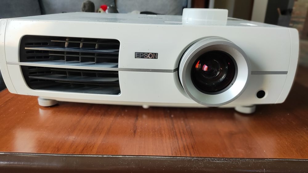 Projektor Epson EH-TW3200  uszkodzona lampa