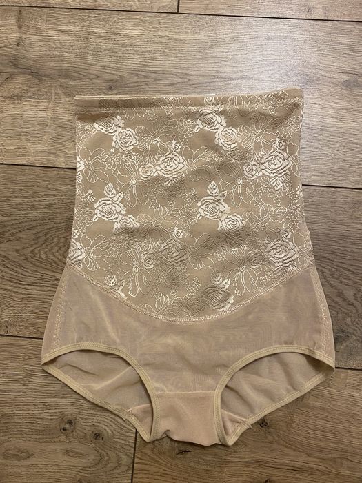 Втягуючі труси