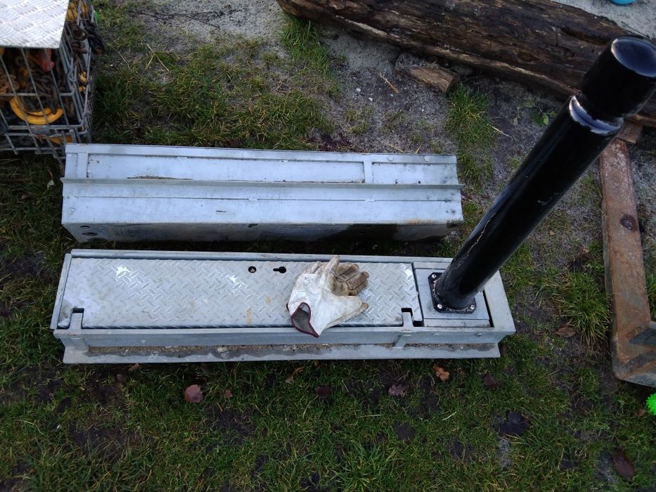 Blokada parkingowa słupek parkingowy