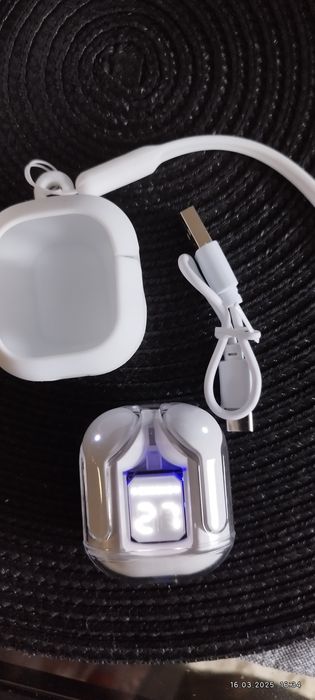 Słuchawki bluetooth bezprzewodowe z etui