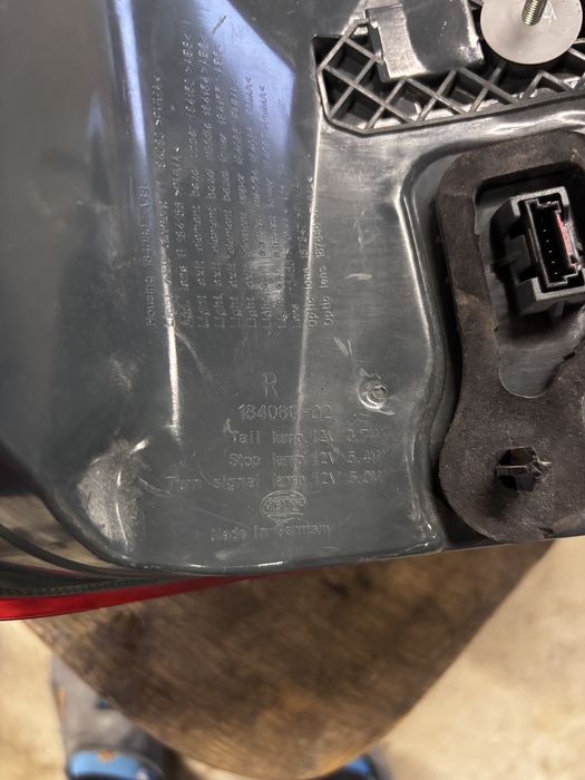 Lampa bmw f10 tył prawa USA