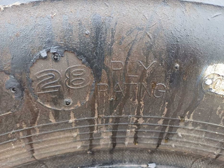 Шини 14.00-24 Simex SE6 E3 (80%) для кам’яних кар’єрів