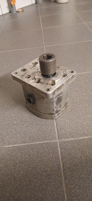 Pompa hydrauliczna zębata – używana