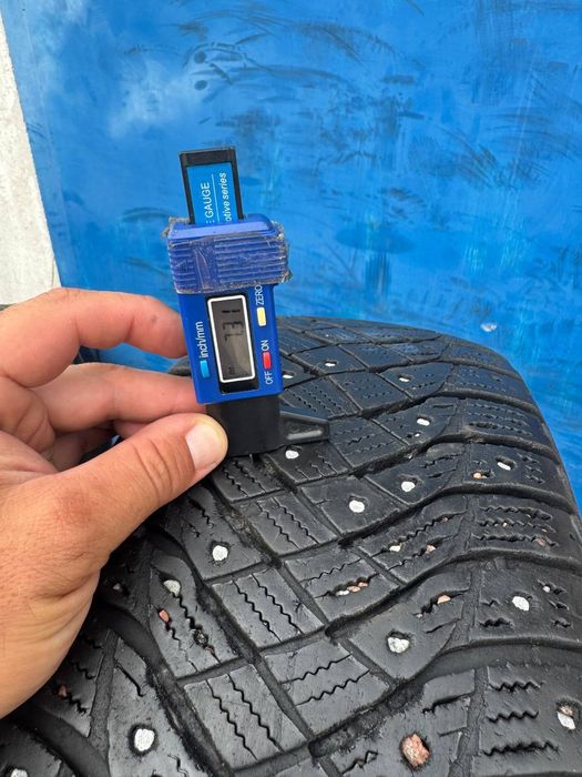 205 60 16 зима Goodyear  ultra grip