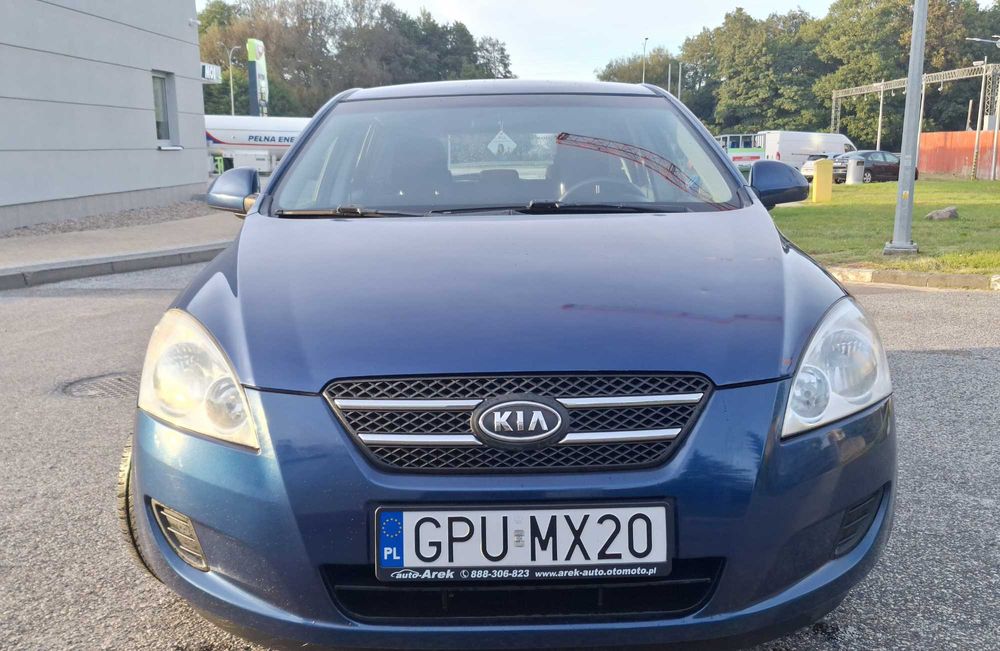Kia Ceed 1,4 z gazem polski salon niski przebieg