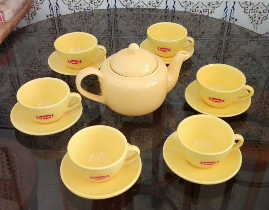 Serviço Completo de Chá Novo Em Loiça Amarela