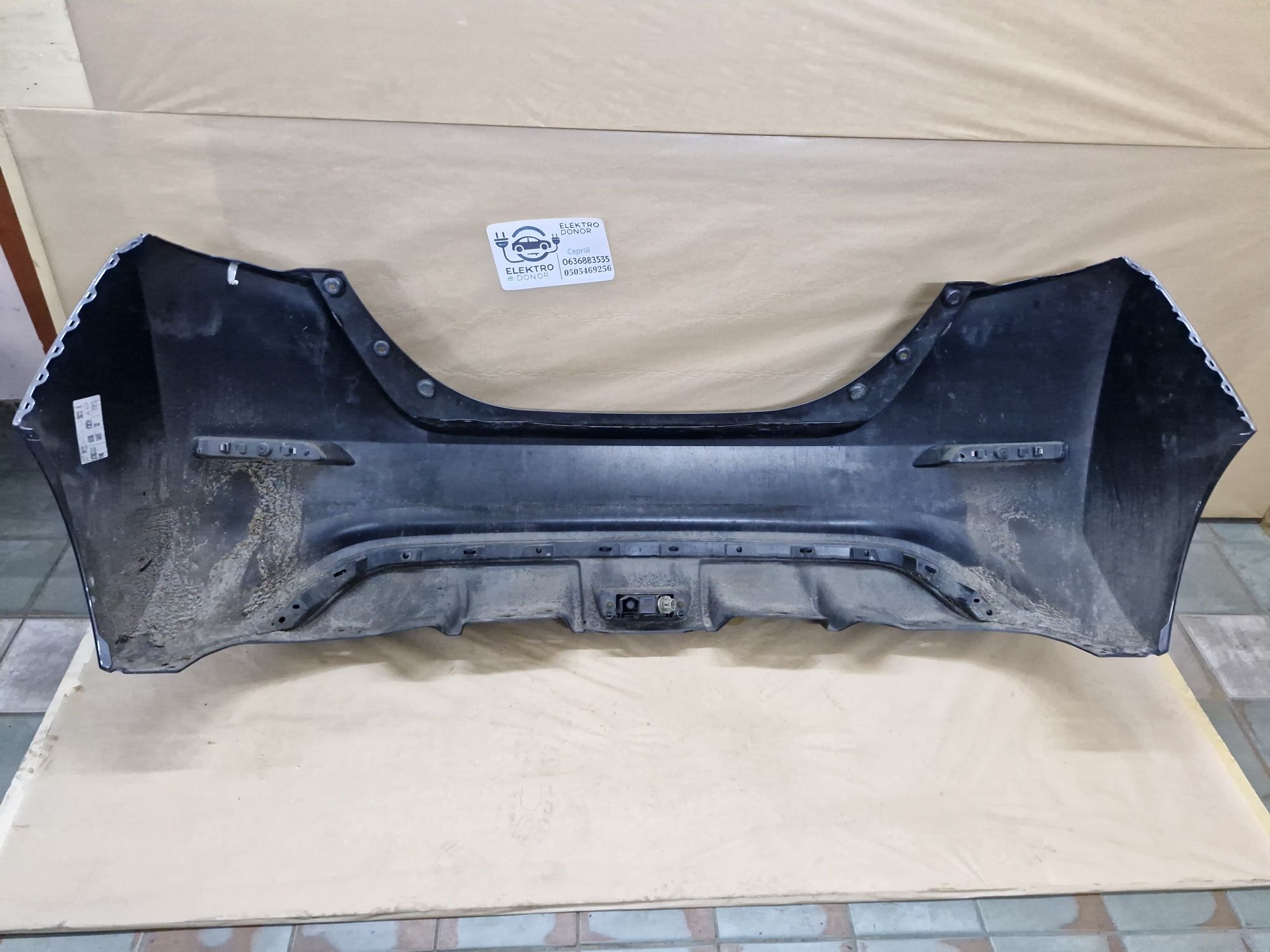 Бампер задній Nissan Leaf 18-24 рік (KAD)