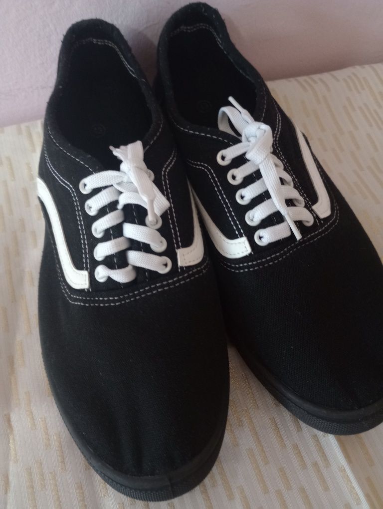 Buty męskie czarne