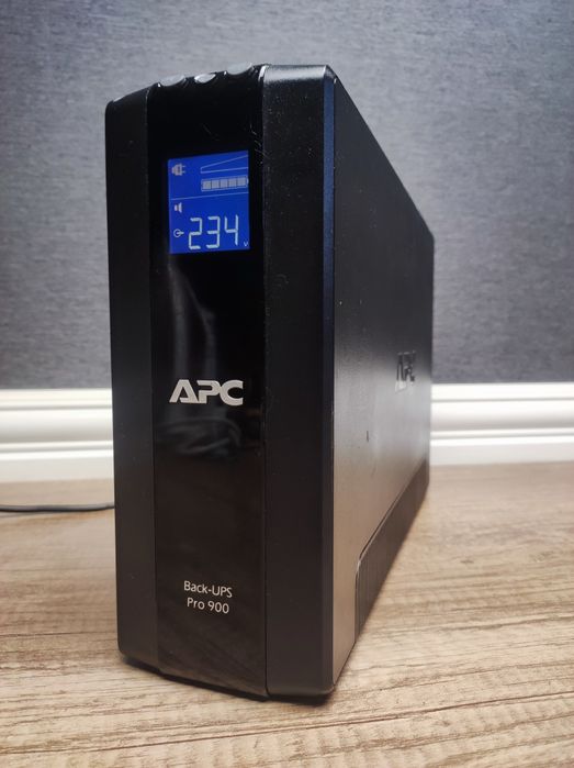 APC Back-UPS Pro 900 – profesjonalny zasilacz awaryjny (UPS)