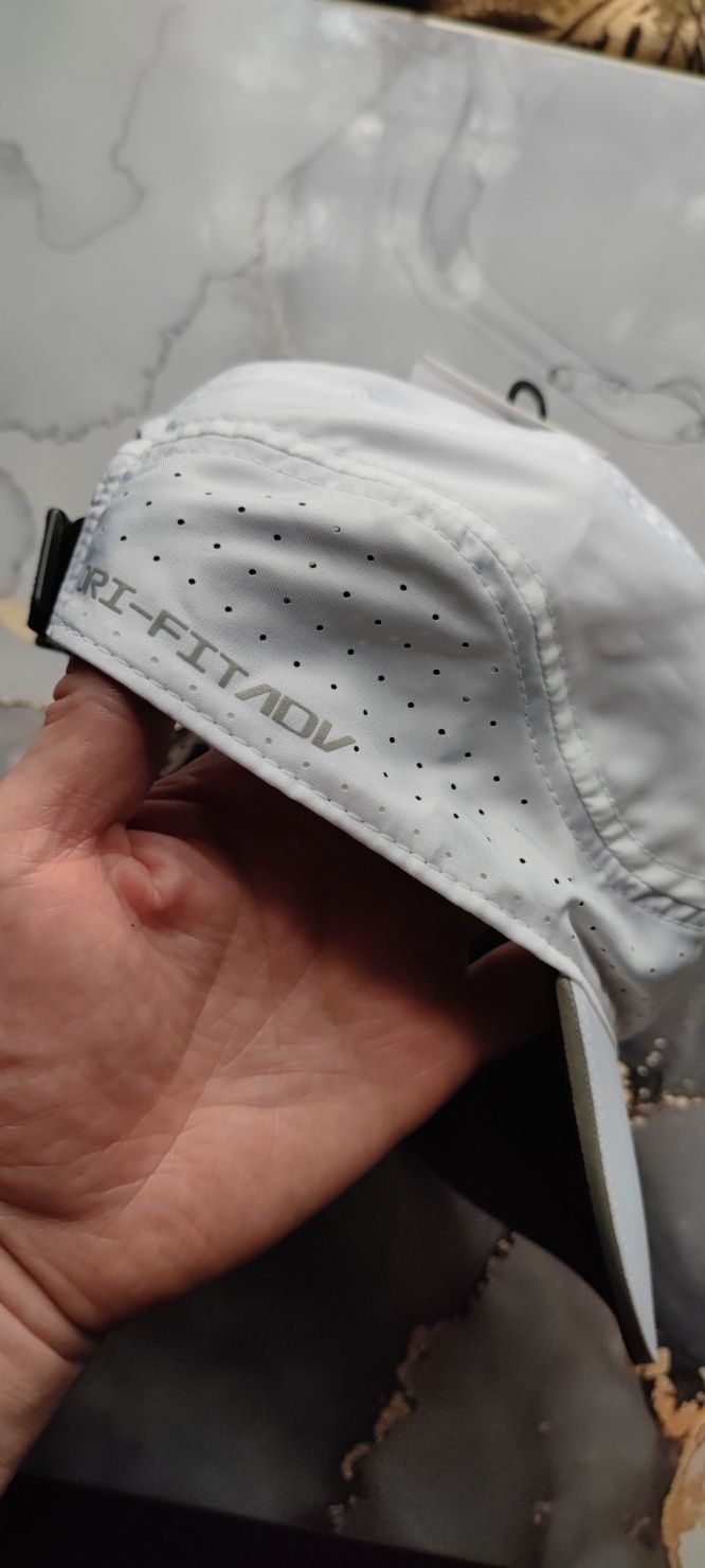 Кепки бейсболка nike dri fit нові