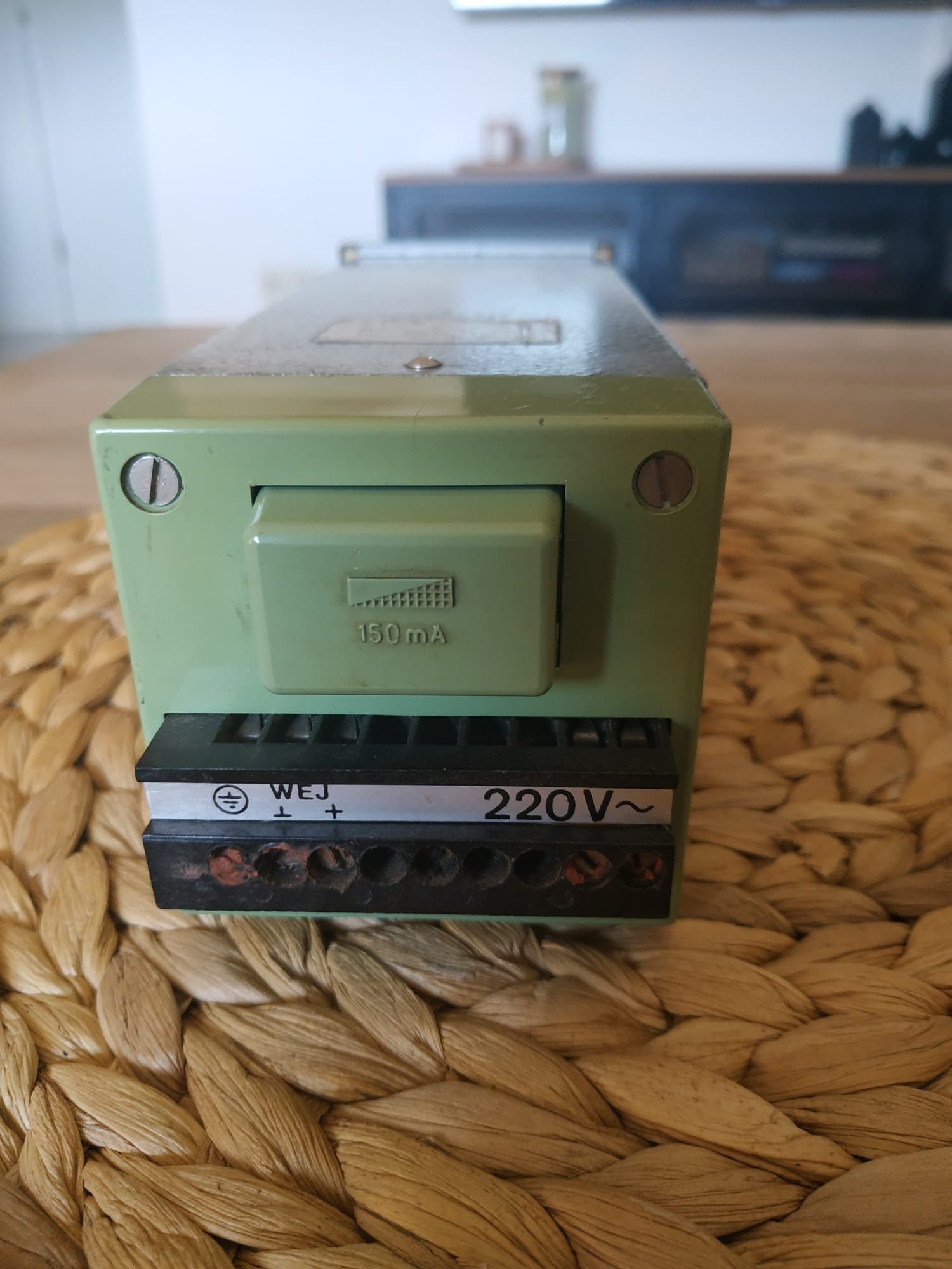 PRL Woltomierz lampowy NIXIE 0-20V MERA LUMEL TYP N2-3 / N2 Z5740M