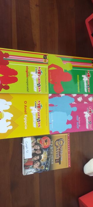 Coleção morangos com açúcar+ clube das chaves